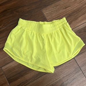 Lululemon Hotty Hot Shorts 2.5”